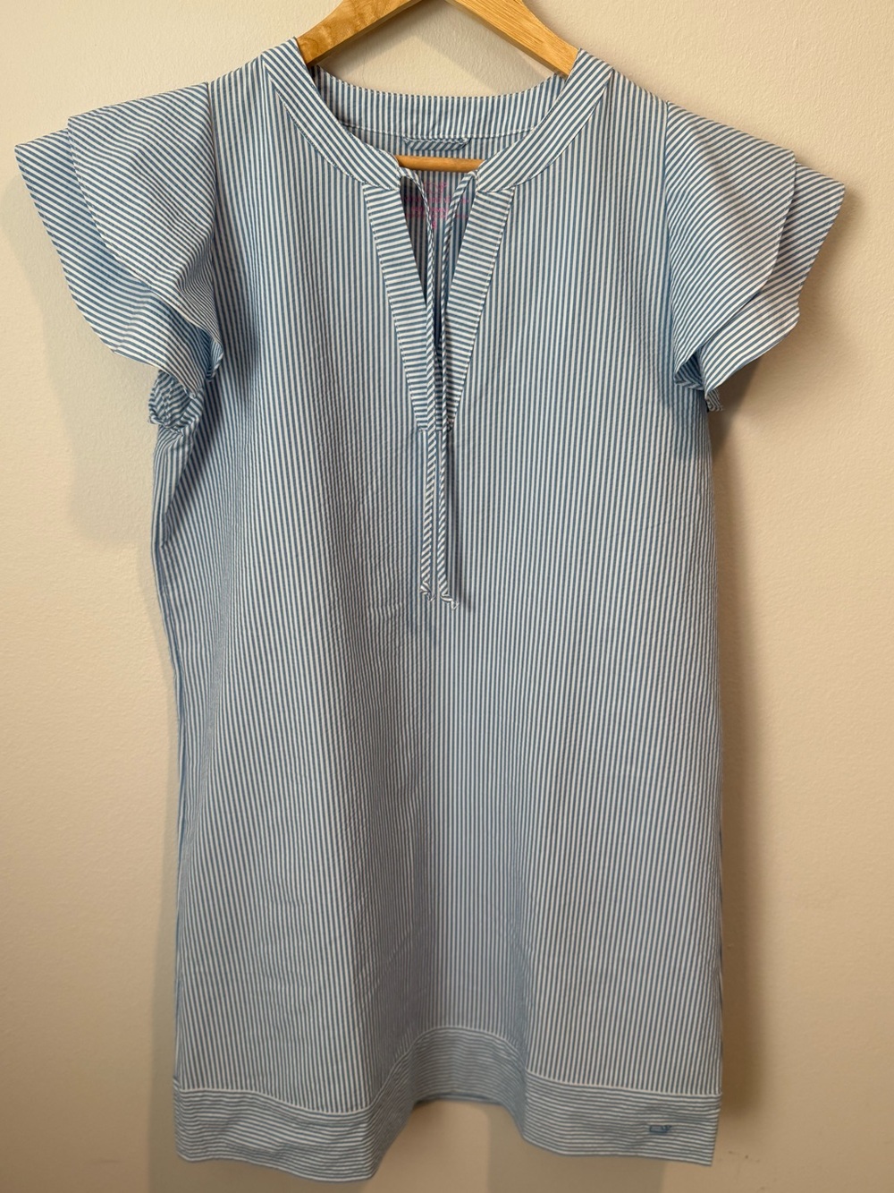 Vineyard Vines Performance Dress Cover up Blue Stripe Seersucker EUC Size Small - Picture 1 of 6